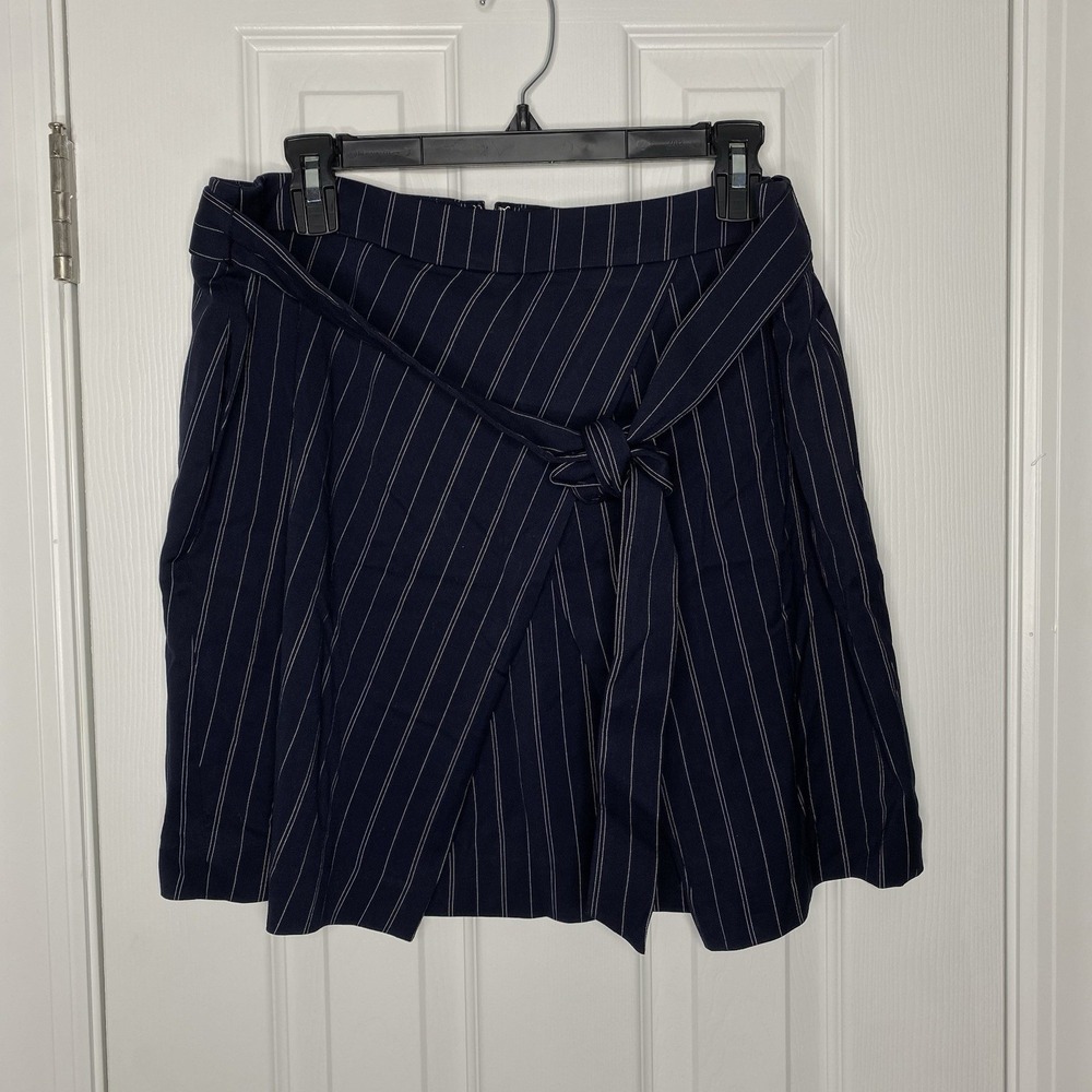 Banana Republic Women's Faux Wrap Skirt With Tie Navy Pinstripe‎ 10 New